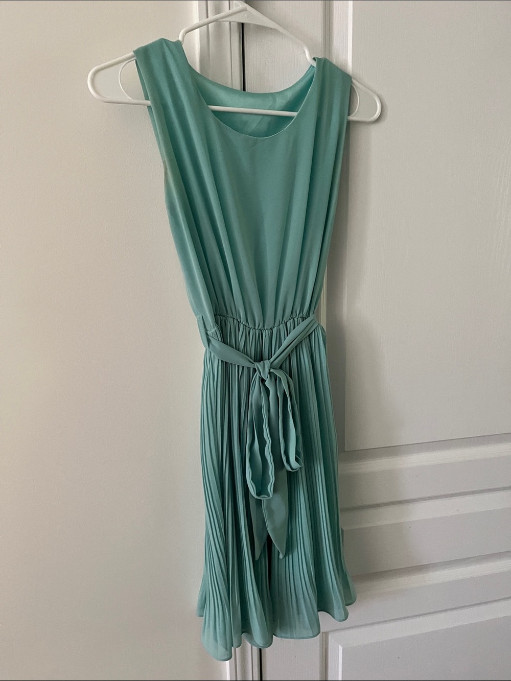Pleated Sleeveless A-Line Dress in Seafoam Green